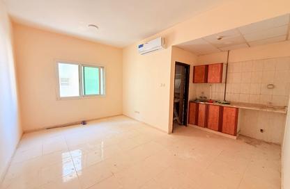 Apartment - Studio - 1 for rent in Fire Station Road - Muwaileh - Sharjah