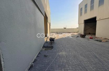 مستودع - استوديو - 2 حمامات للايجار في جبل علي الصناعية - جبل علي - دبي