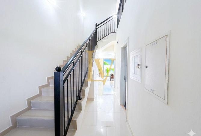 4-bed townhouse in Primrose · Vacant · Unfurnished — photo 3