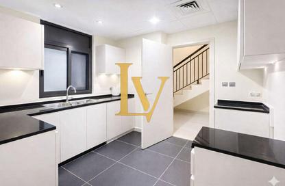 Townhouse - 4 - 5 for rent in Primrose - Damac Hills 2 - Dubai