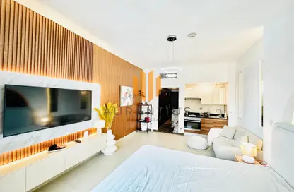 Apartment - Studio - 1 Bathroom for rent in Sparkle Tower 2 - Sparkle Towers - Dubai Marina - Dubai