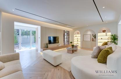 Villa - 4 Bedrooms - 4 Bathrooms for sale in Meadows 9 - Meadows - Dubai Villa - 4 Bedrooms - 4 Bathrooms for sale in Meadows 9 - Meadows - Dubai