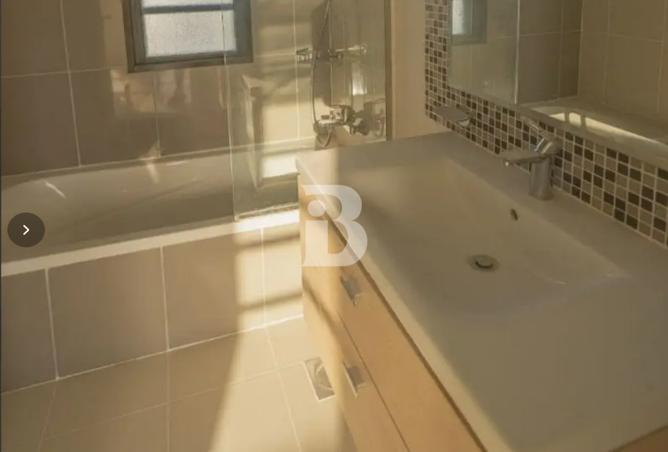 98257657 - Property Image 3