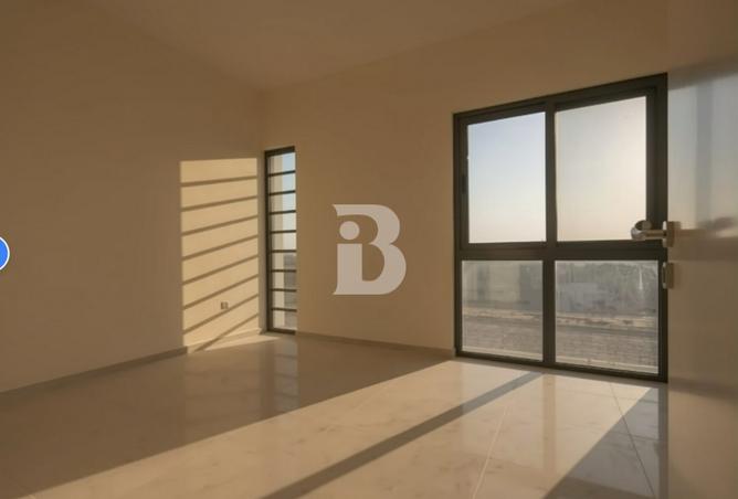 98257657 - Property Image 2