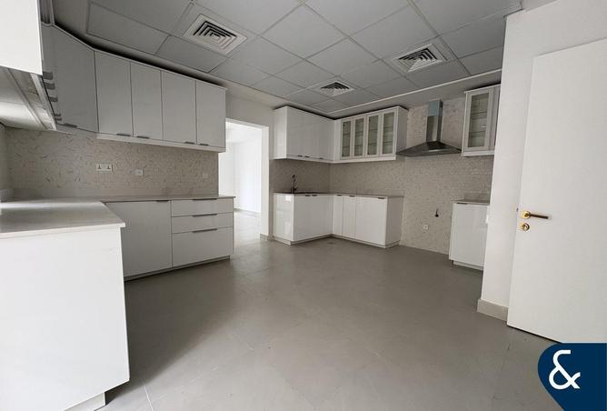 70690392 - صورة العقار 3