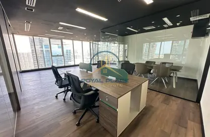 مكتب - استوديو - 2 حمامات للايجار في القلعة - الخليج التجاري - دبي