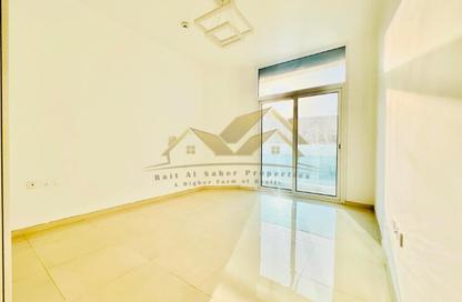 Apartment - 1 Bedroom - 2 Bathrooms for rent in Jumeirah Garden City - Al Satwa - Dubai