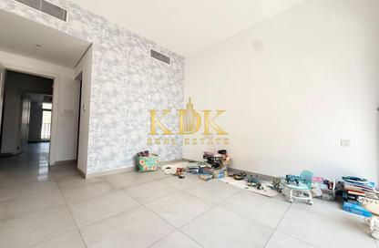 Villa - 4 - 6 for rent in District 10 - Jumeirah Village Circle - Dubai