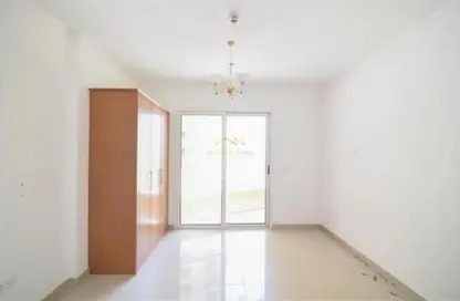 Apartment - 1 Bathroom for rent in Lakeside Tower C - Lakeside Residence - Dubai Production City (IMPZ) - Dubai