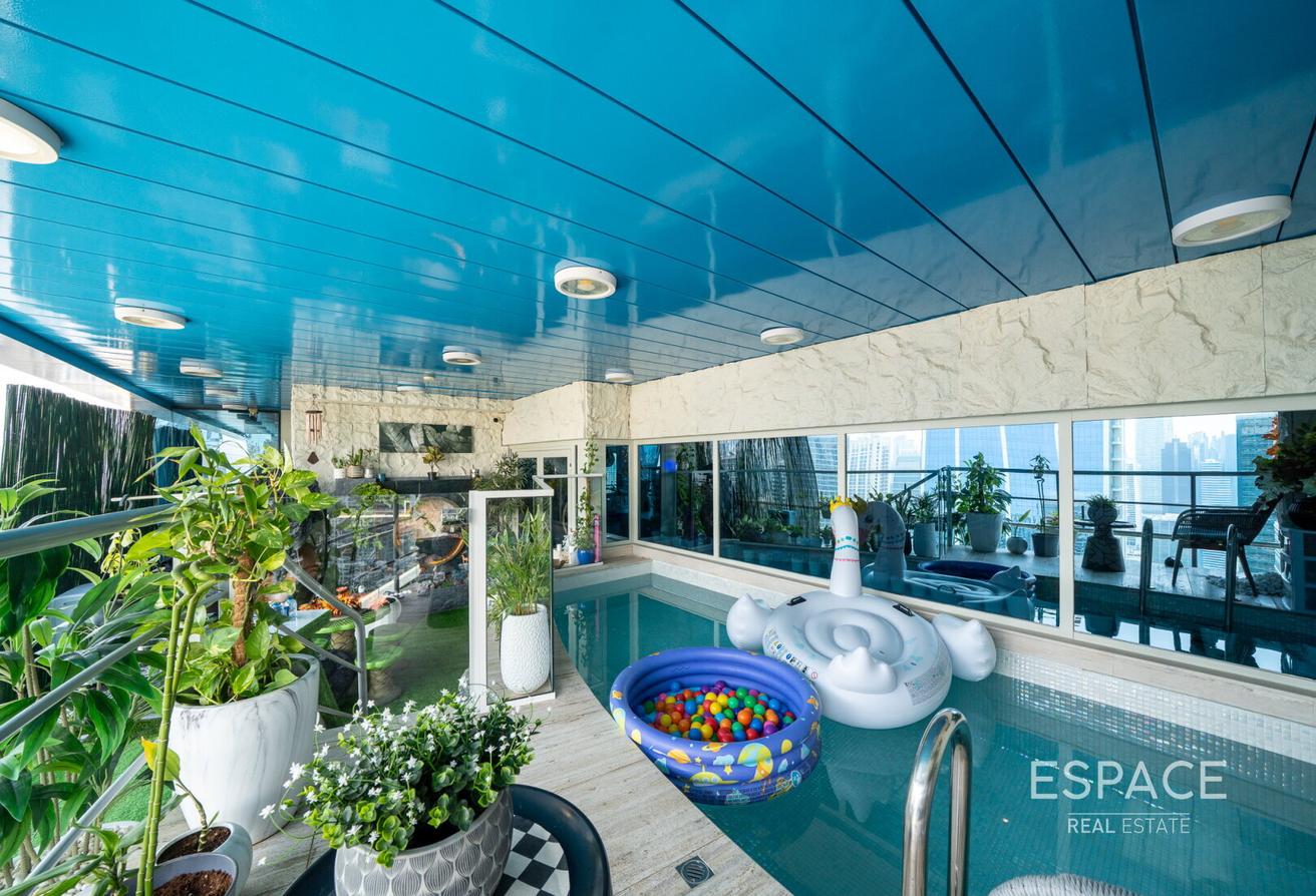 Luxury Penthouse| Private Pool| Fully Upgraded photo 19