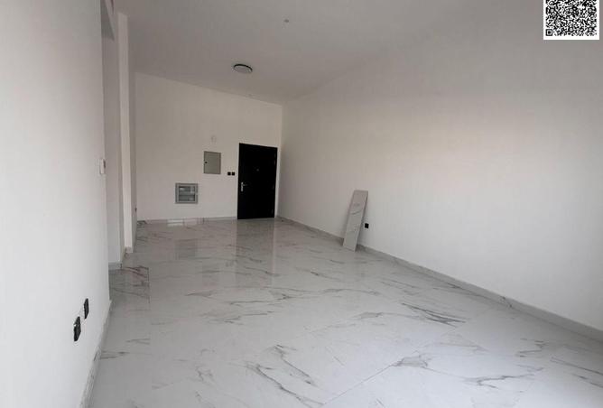 60916825 - Property Image 2