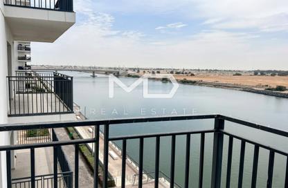 Apartment - 3 Bedrooms - 4 Bathrooms for rent in Waters Edge - Yas Island - Abu Dhabi