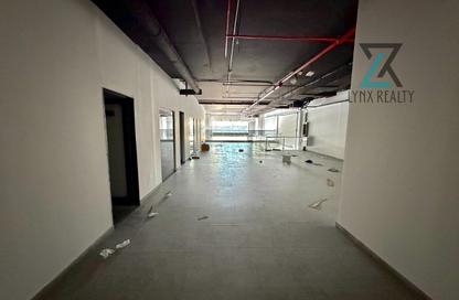Shop - Studio - 2 for rent in Airport Road - Al Garhoud - Dubai