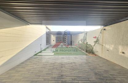 Villa - 4 Bedrooms - 5 Bathrooms for rent in Hoshi - Al Badie - Sharjah