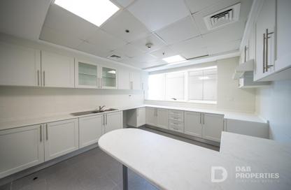 Apartment - 3 Bedrooms - 3 Bathrooms for sale in Dubai Jewel Tower - Dubai Media City - Dubai