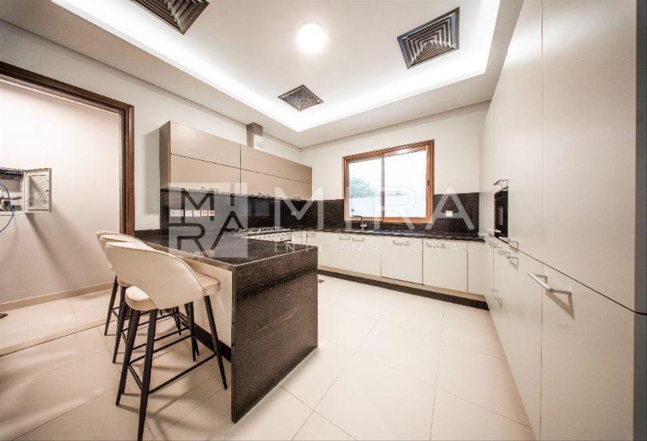 Modern Design | Spacious Layout photo 5