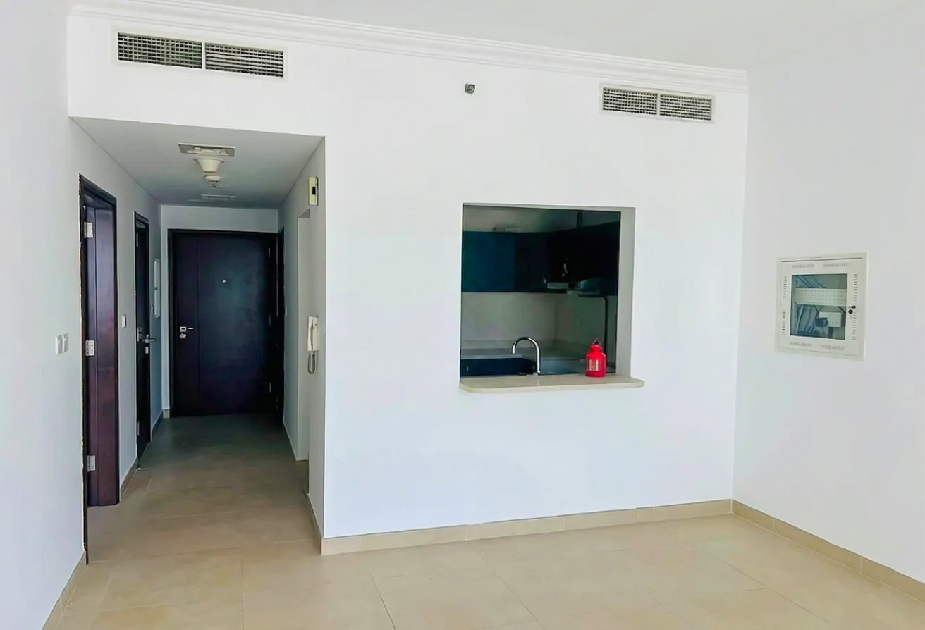 Spacious 1BD | Great Layout | Prime Location