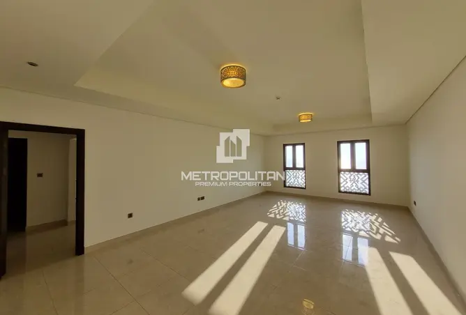 148618303 - Property Image 3