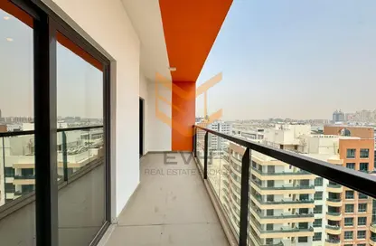 Apartment - 1 Bedroom - 1 Bathroom for sale in Binghatti Point - Dubai Silicon Oasis - Dubai