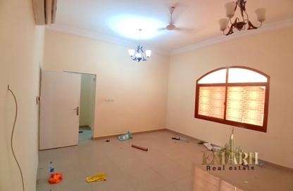 Full Floor - 4 Bedrooms - 6 Bathrooms for rent in Al Mowaihat 1 - Al Mowaihat - Ajman