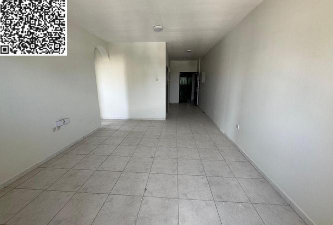 76589332 - Property Main Image