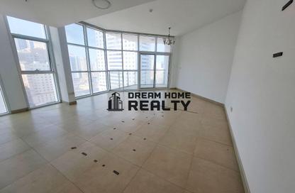 Apartment - 3 - 4 for rent in The Courtyard Building - New Al Taawun Road - Al Taawun - Sharjah Apartment - 3 - 4 for rent in The Courtyard Building - New Al Taawun Road - Al Taawun - Sharjah