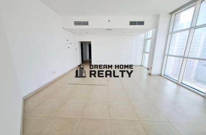 Apartment - 3 - 4 for rent in The Courtyard Building - New Al Taawun Road - Al Taawun - Sharjah Apartment - 3 - 4 for rent in The Courtyard Building - New Al Taawun Road - Al Taawun - Sharjah