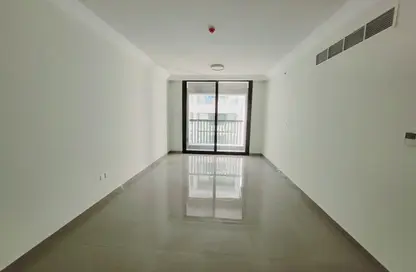 شقة - غرفة نوم - 2 حمامات للايجار في الثاني مويلح - تجارية مويلح - الشارقة