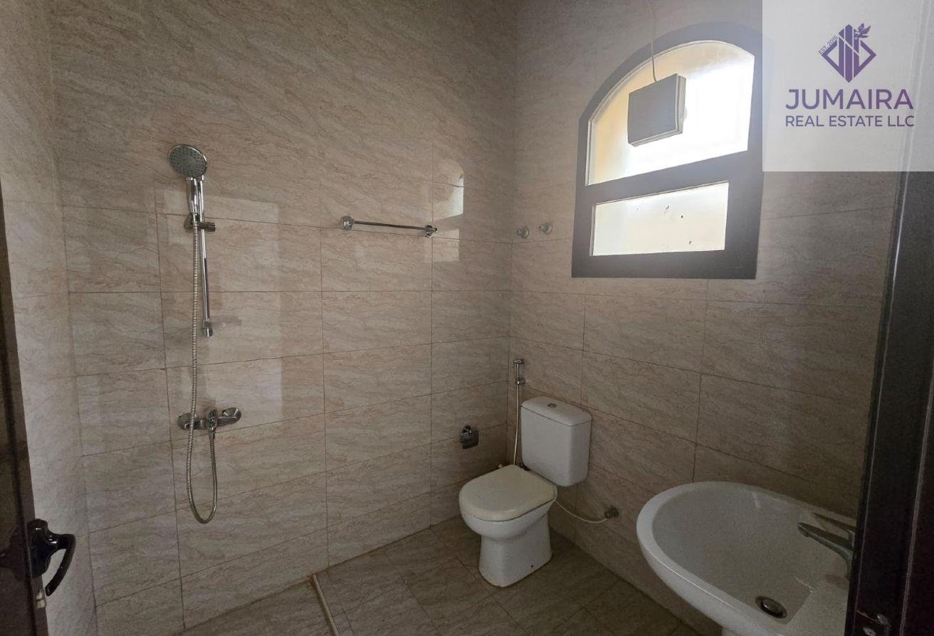 Spacious 3-Bedroom Villa | Huge Plot