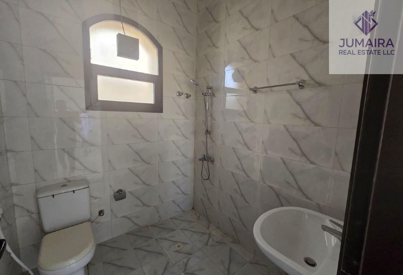 Spacious 3-Bedroom Villa | Huge Plot