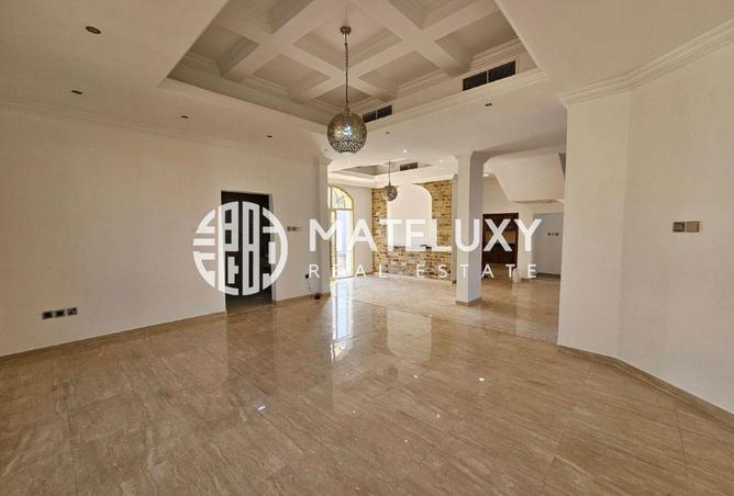 80270832 - Property Image 2