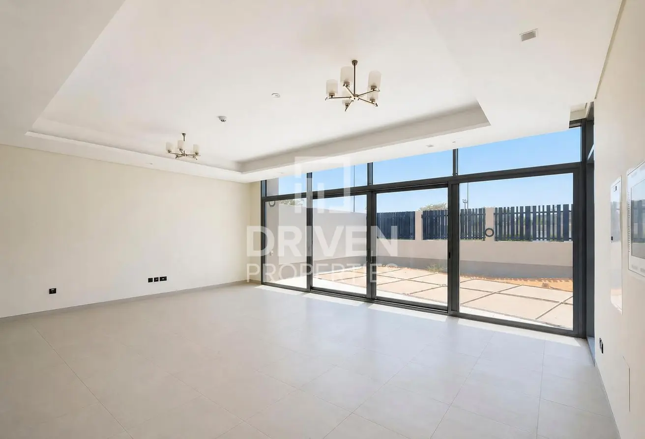 141899243 - Property Main Image