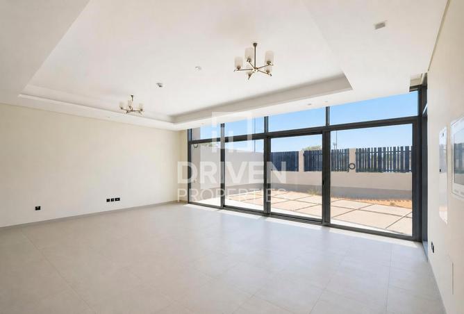 141899243 - Property Main Image
