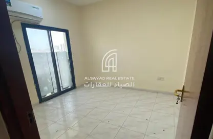 شقة - 2 غرف نوم - 2 حمامات للايجار في مبنى القاسمية 10 - المحطة - القاسمية - الشارقة