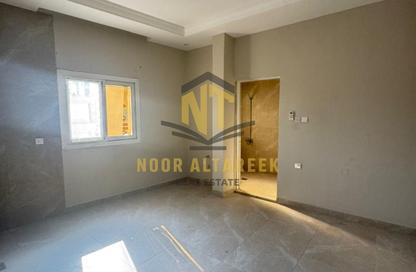 Labor Camp - Studio - 7+ for rent in Muweileh Community - Muwaileh Commercial - Sharjah