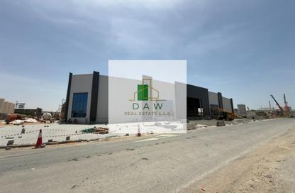 Warehouse - Studio - 2 Bathrooms for rent in Umm Al Thuoob - Umm Al Quwain