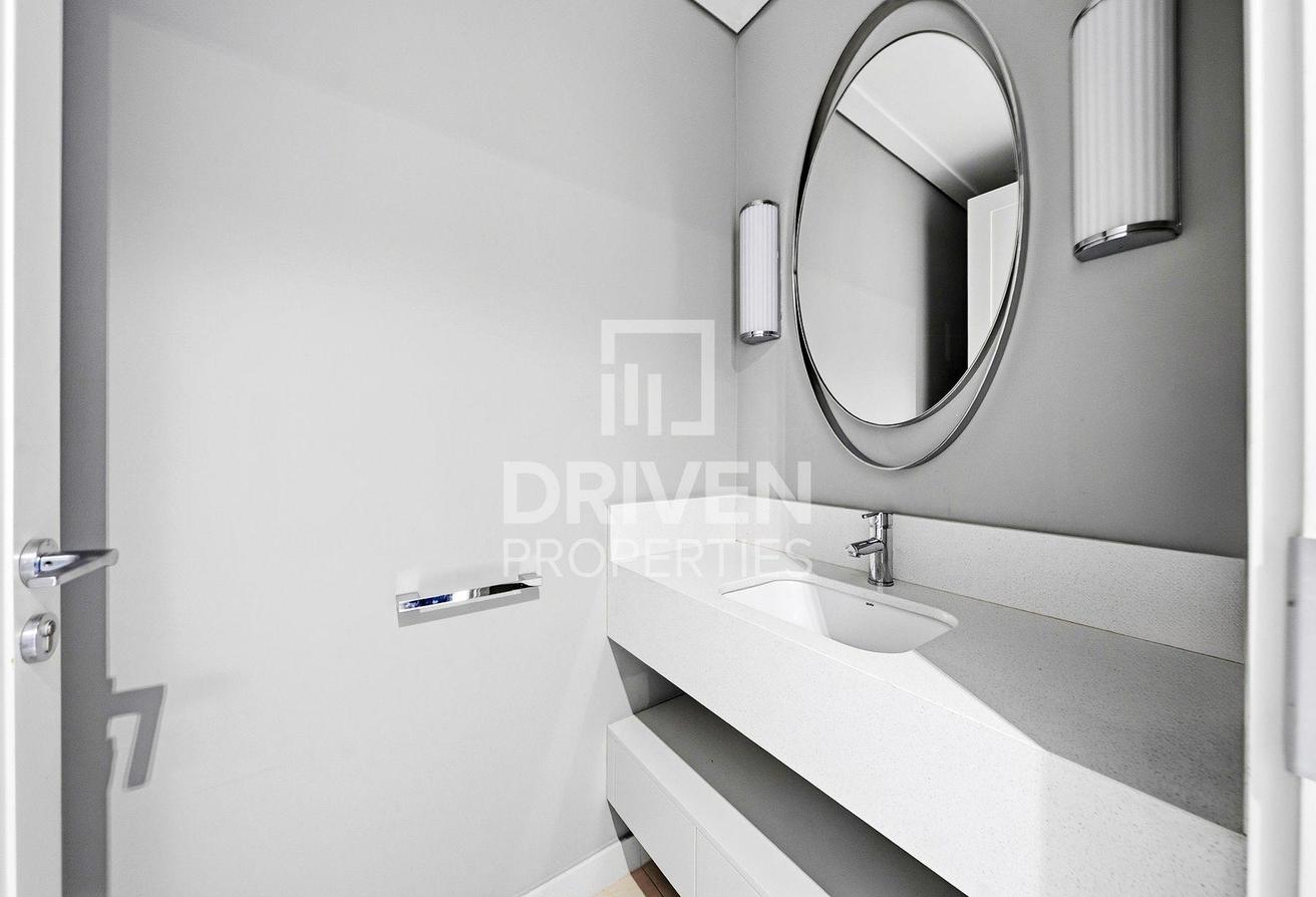 Ready to move in | Burj Khalifa View | High Floor photo 23