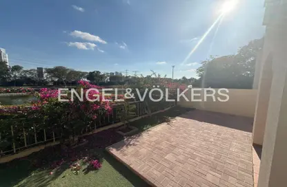 تاون هاوس - 2 غرف نوم - 3 حمامات للايجار في الينابيع 15 - الينابيع - دبي