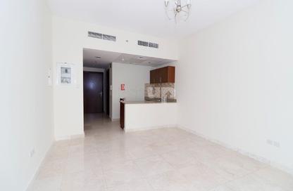 Apartment - Studio - 1 Bathroom for rent in Safeer Tower 2 - Safeer Towers - Business Bay - Dubai