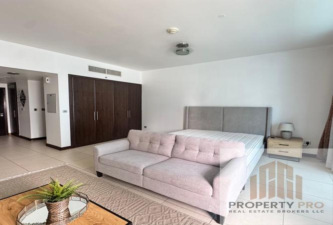 73164813 - Property Image 2