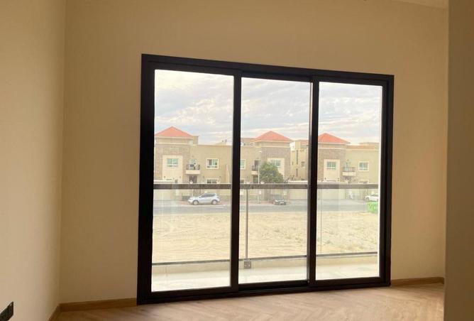 93993245 - Property Image 2