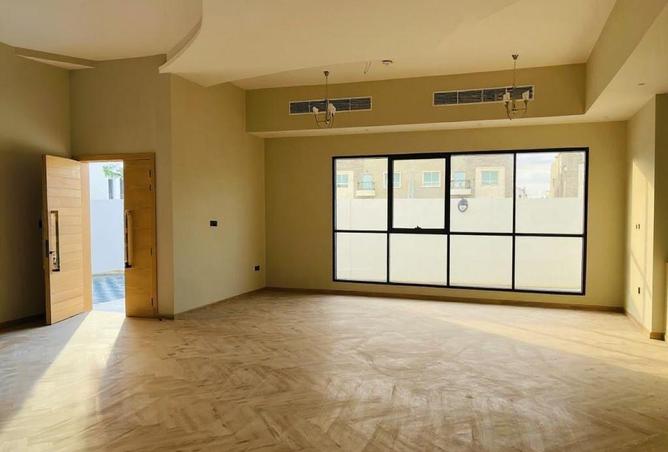 93993245 - Property Image 3
