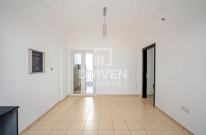 Apartment - 1 Bedroom - 2 Bathrooms for rent in Autumn 1 - Autumn - Seasons Community - District 15 - Jumeirah Village Circle - Dubai