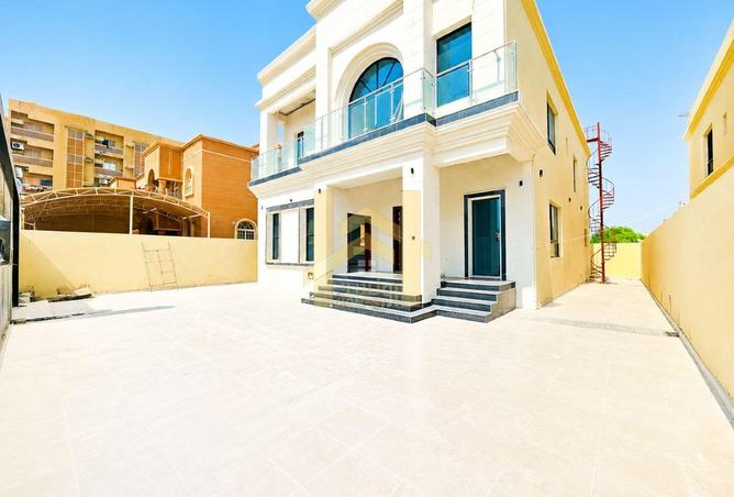 134727989 - Property Main Image