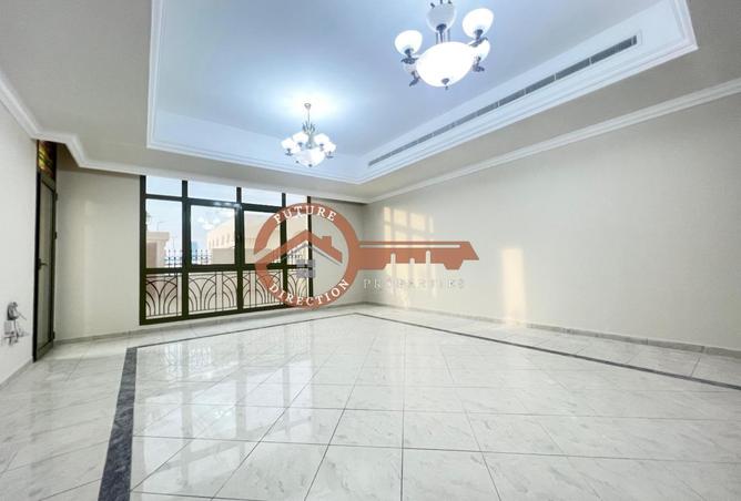 98720970 - Property Image 2