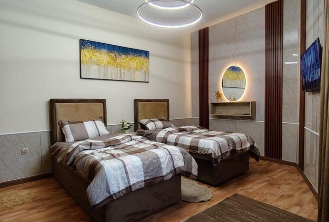 65153105 - Property Image 3