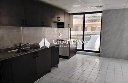 Apartment - 2 Bedrooms - 2 Bathrooms for rent in AAAF 2 Building - Al Mankhool - Bur Dubai - Dubai