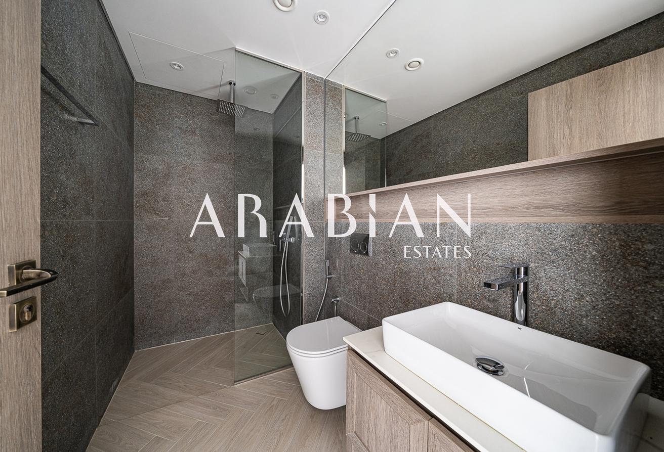 Large Layout | Mid Floor | Luxury Building | Study photo 11
