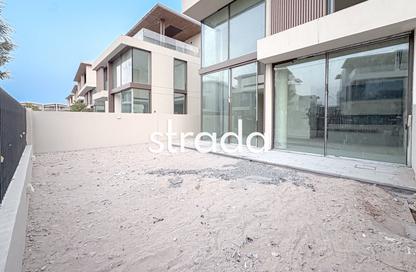 Townhouse - 3 - 4 for sale in Nad Al Sheba Gardens 3 - Nad Al Sheba Gardens - Nad Al Sheba 1 - Nad Al Sheba - Dubai