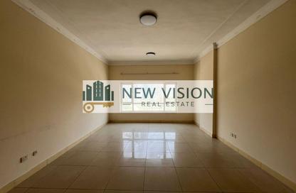شقة - 3 غرف نوم - 4 حمامات للايجار في مركز الفردان - المجاز 3 - المجاز - الشارقة